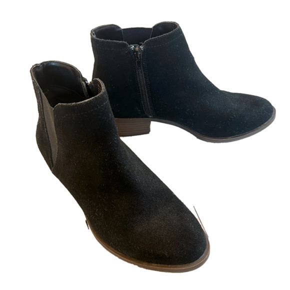 Kensie Shoes - Kenzie Gazelle Black Suede Ankle Booties size 7